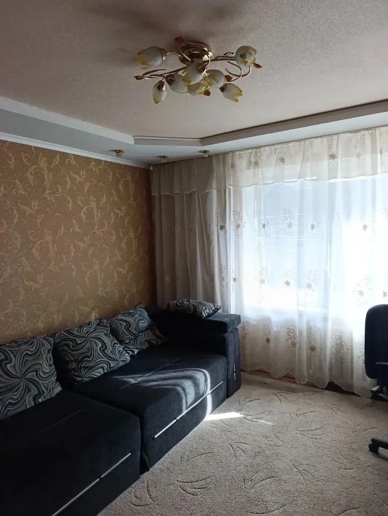 Продам 2х ком.кв-ру, ул. Жукова 2, 4/9, ж/м Строитель. Лифт работает. Окна и балкон ПВХ...
