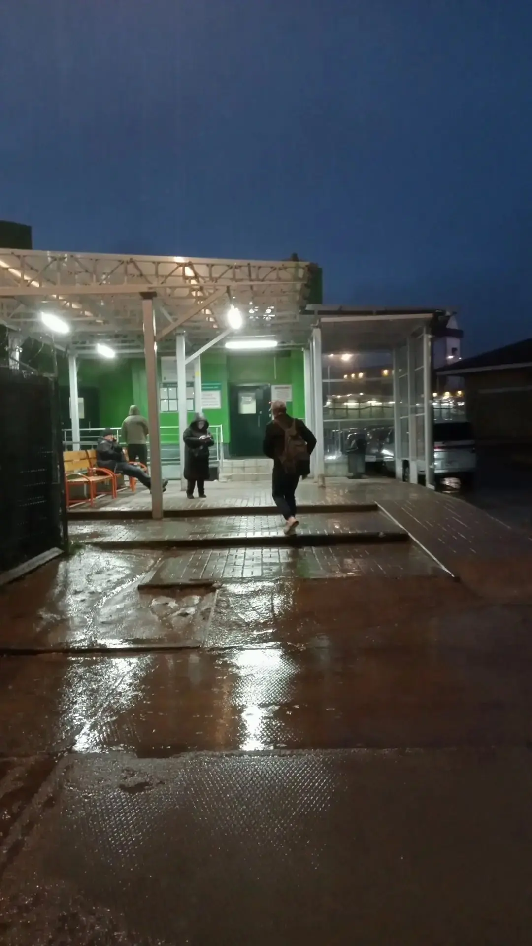 Камера - очередь из Нарвы (Эстония) в Россию https://balticlivecam.com/ru/cameras/eston...