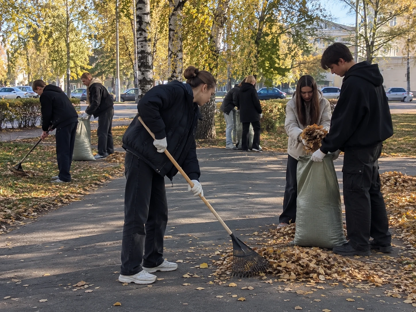 🍂 Более 6,5 тысячи комсомольчан вышли на осенний субботник