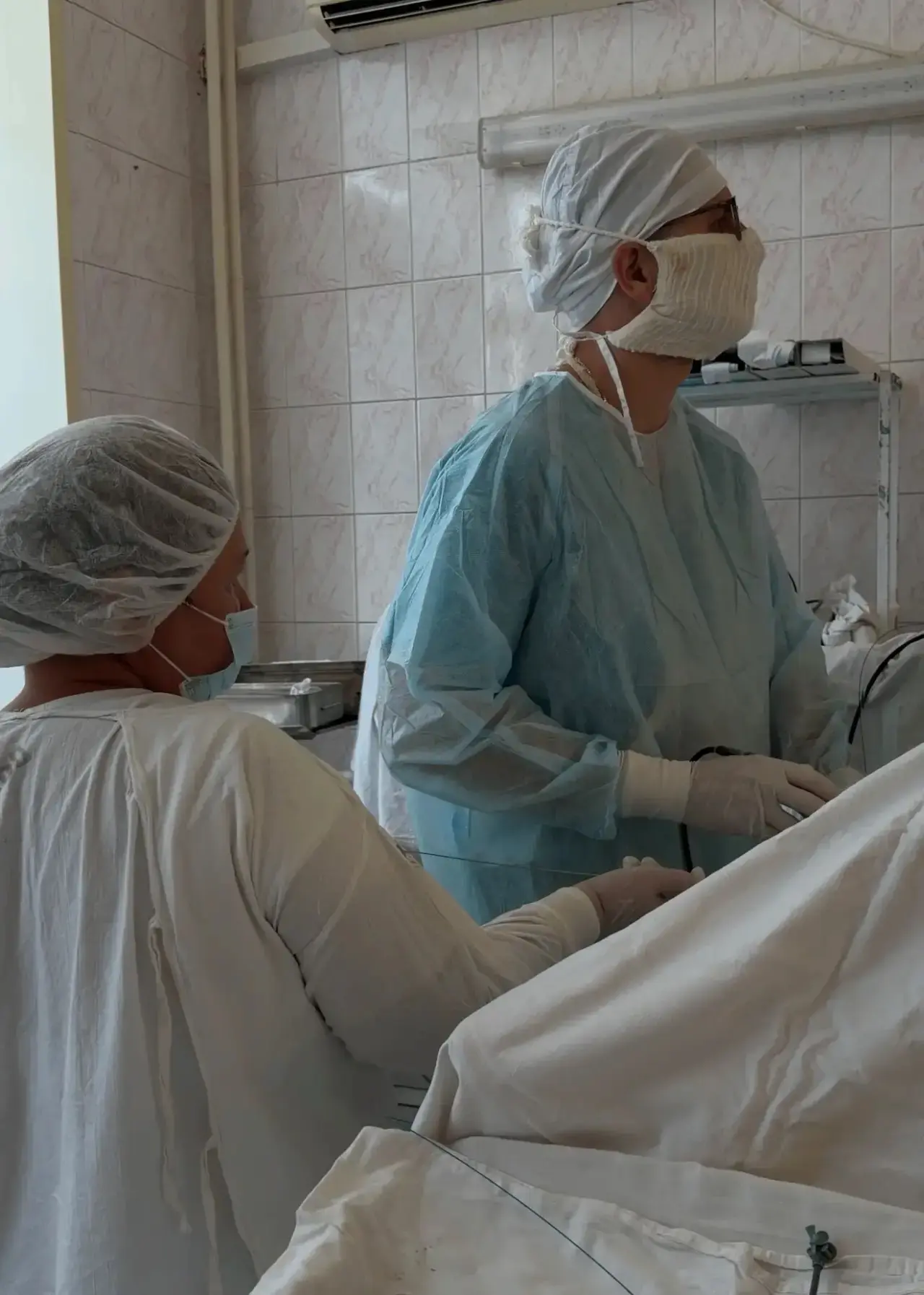 В УОКБ выполнили 50 операций с применением тулиевого лазера 🏥