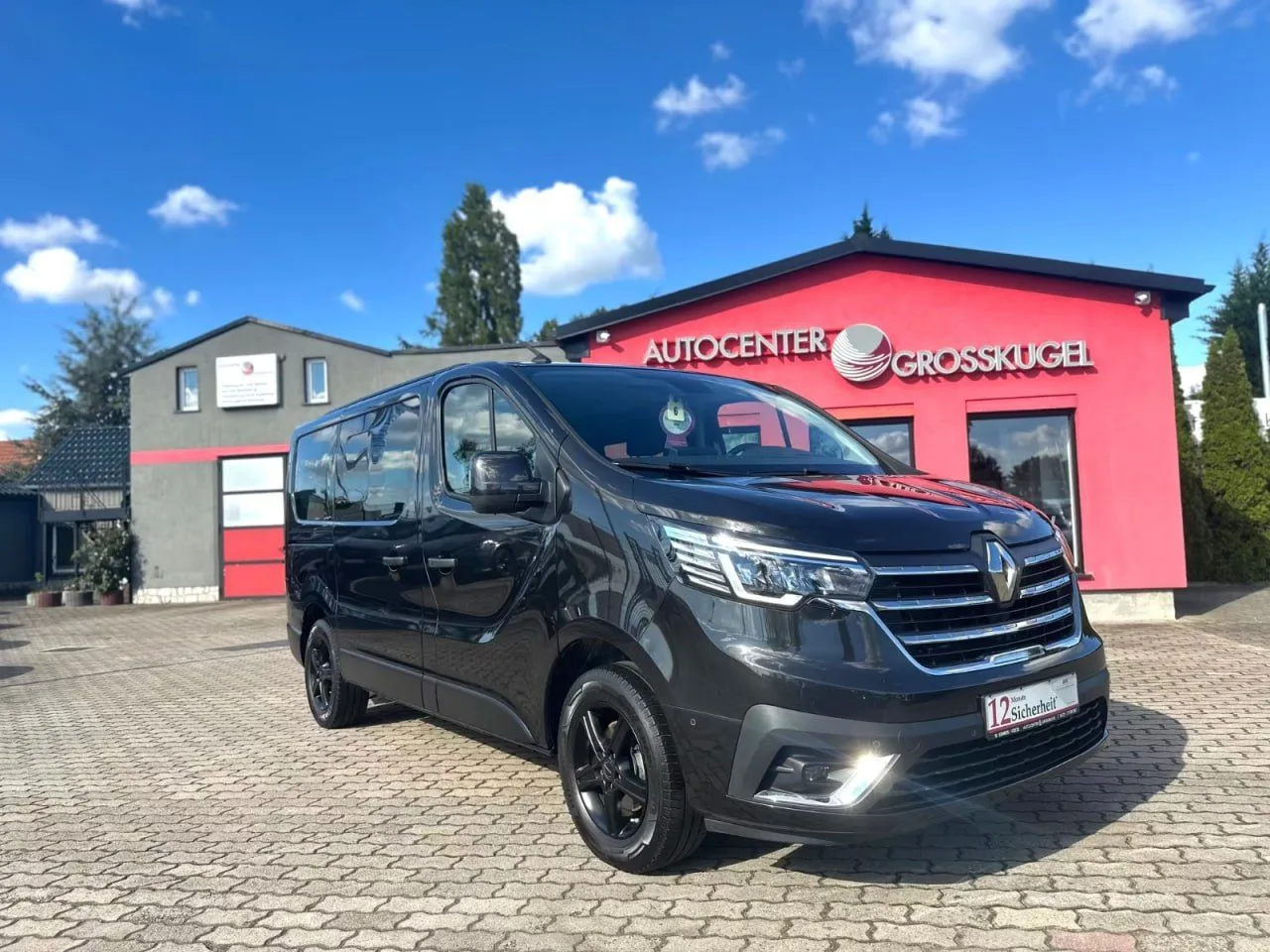 🚗 Renault Trafic L1H1 Life