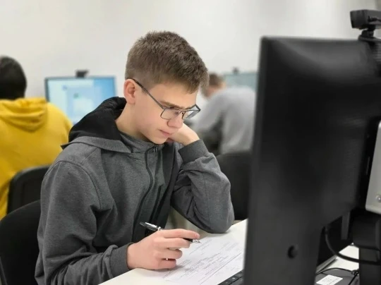 Поздравляем ученика 10 класса Филиппова Ивана с блестящей победой на региональном этапе...