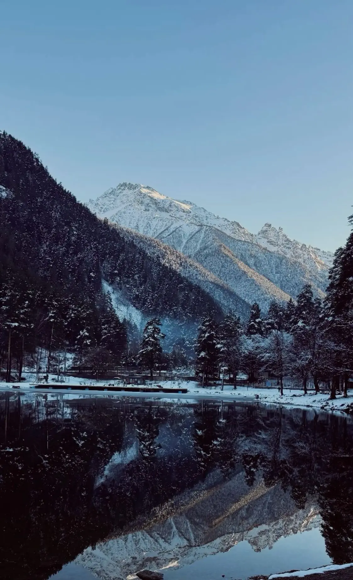 ❄️ Хотите провести новогодние каникулы среди гор, снега и красивых пейзажей?