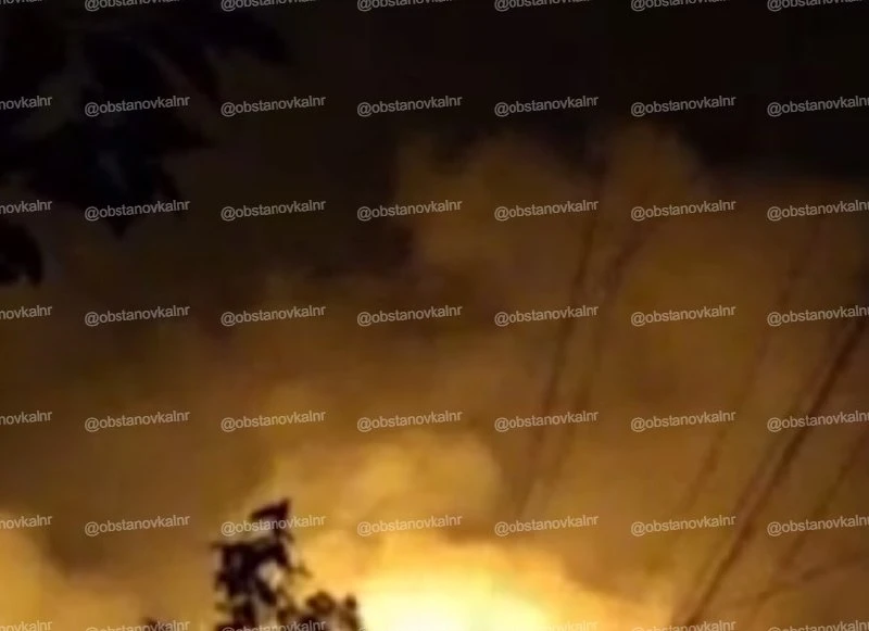 ❗️ Красный Луч этой ночью переживает массированную атаку БПЛА