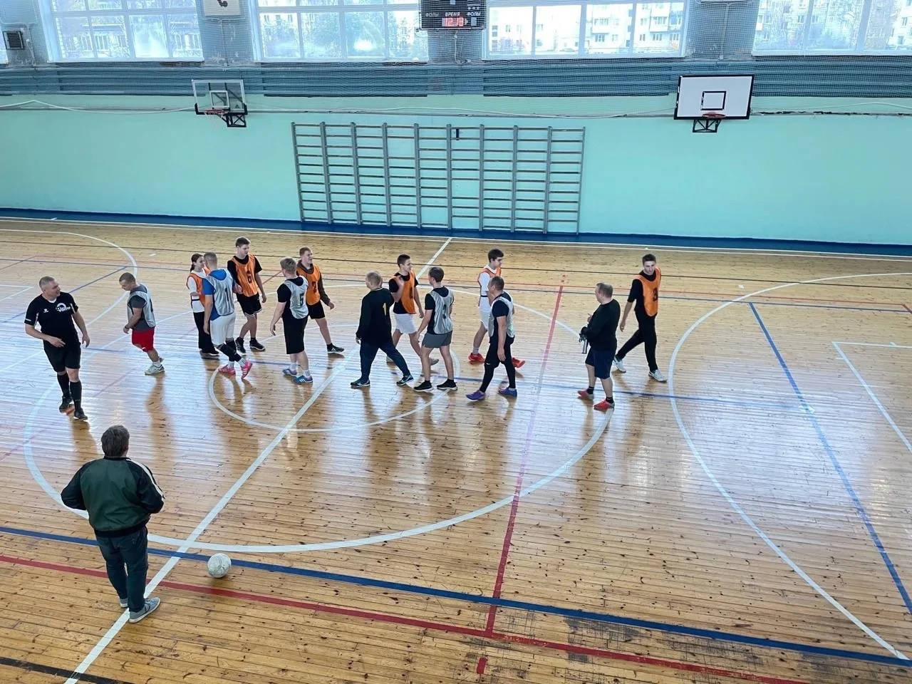 🏀 Студенты Сортавальского колледжа обыграли команду полиции в баскетбольном матче в Ол...