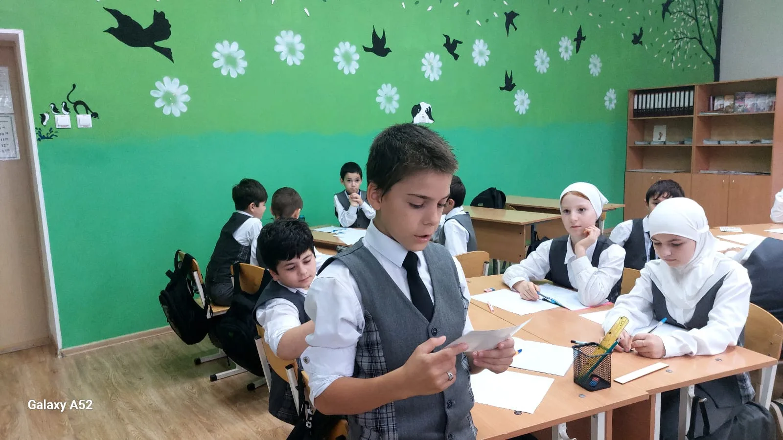Мы хотим приучить детей к самостоятельности суждений, сформировать у них умения спорить...