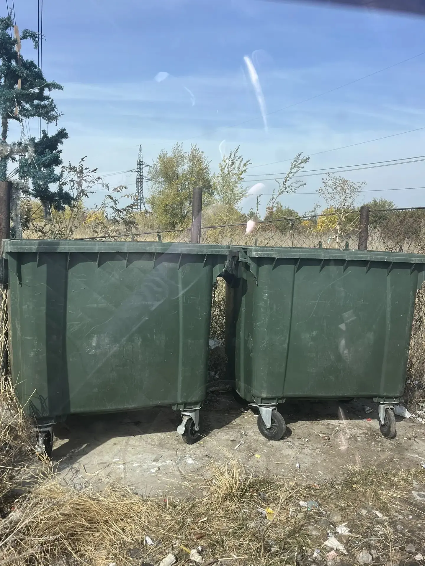 Уважаемые садоводы! 09.10.2026 г. -11.10.2026 г.🚛 Вывоз веток 🌿 мусора, отходов (подб...