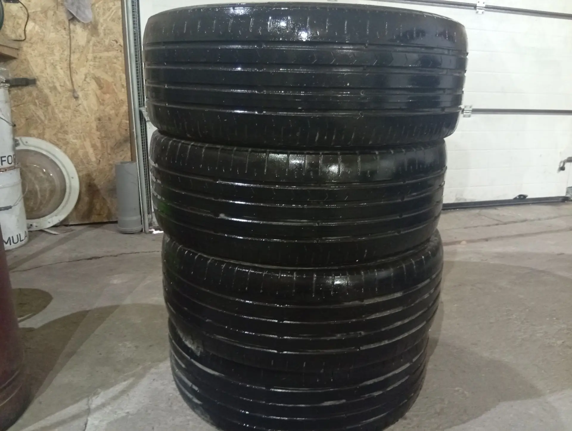 Продам резину лето 205 55 r 16 continental