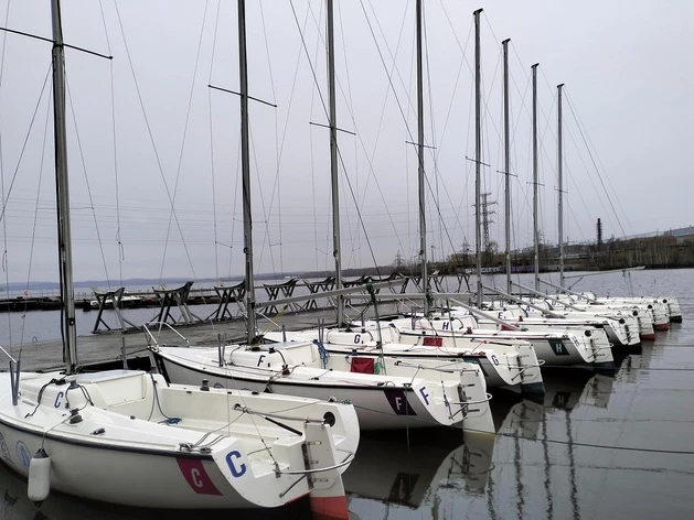 🛥️ Екатеринбургский яхт-клуб «Коматек» лишился права на эксплуатацию двух судов — «Ком...