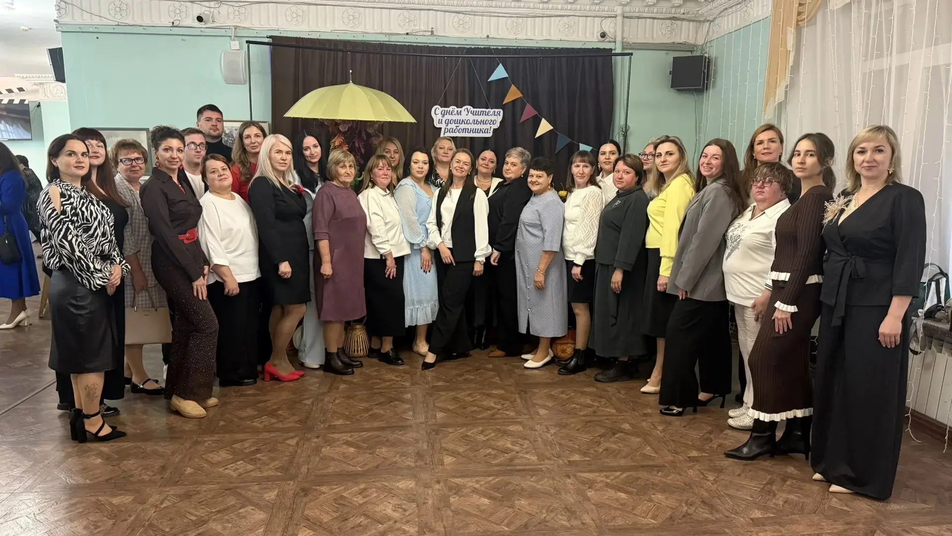 Поздравляем педагогов с заслуженными наградами🌹