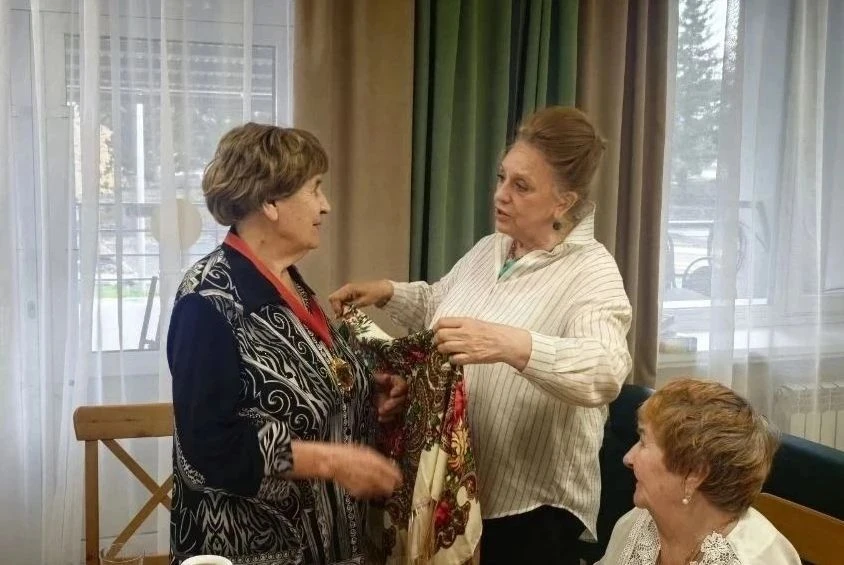 Юбилей – 90 лет отметила жительница Марковского геронтологического центра Наталья Данил...