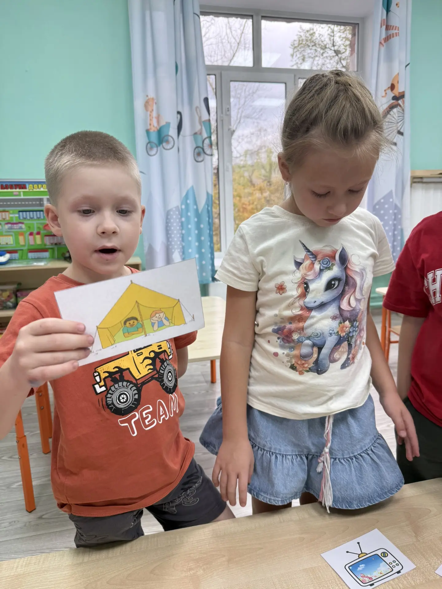🎒 Собираем рюкзак и зовем пап в поход!