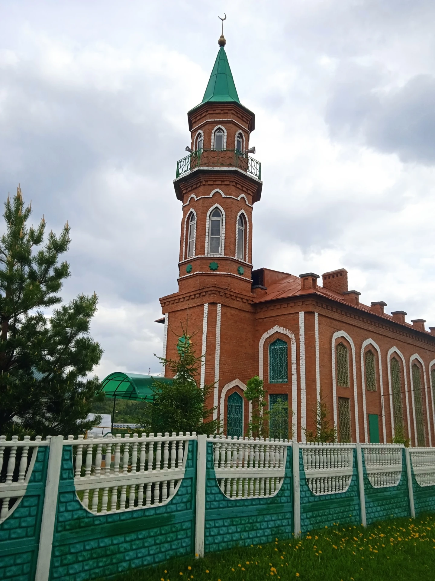 Имам-мухтасиб Верхнеуфалейского городского округа и Нязепетровского района Зульфар-хазр...