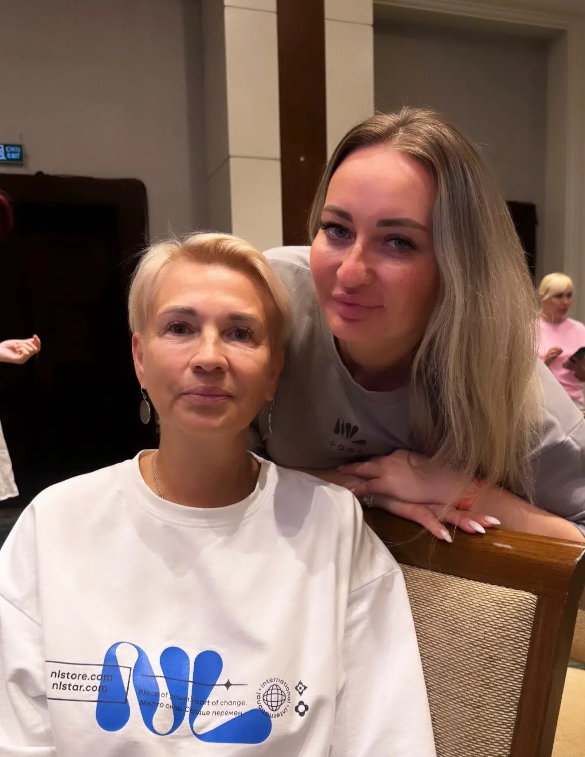 За завтраком познакомилась с Ириной , пенсия 21 тыс , а зарплата в НЛ 550 тыс рублей