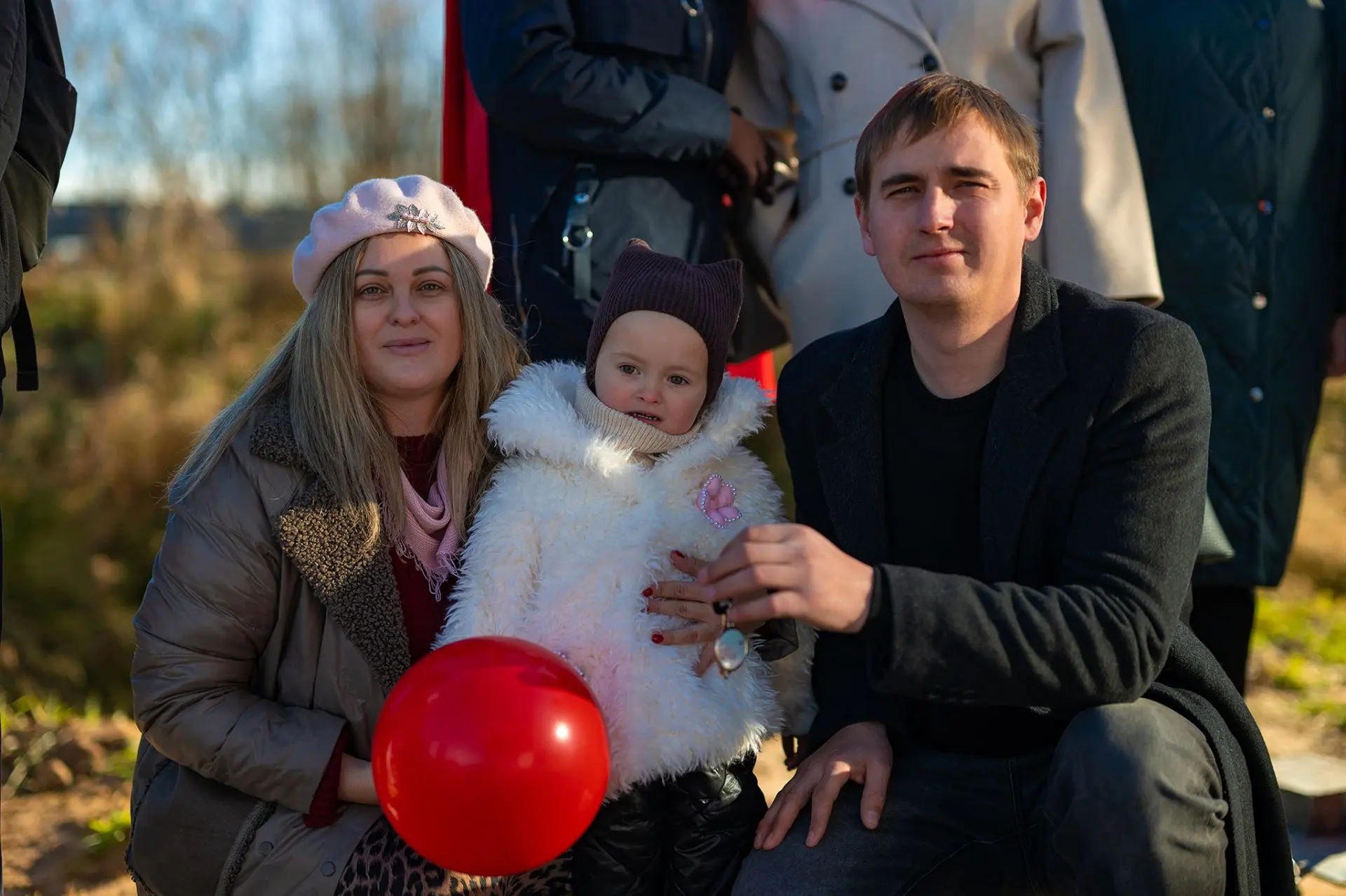У пяти семей салехардских педагогов сегодня двойной повод праздновать — вручил им ключи...