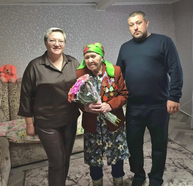 В Вагайском округе поздравили ветерана Великой Отечественной войны Галину Григорьевну К...