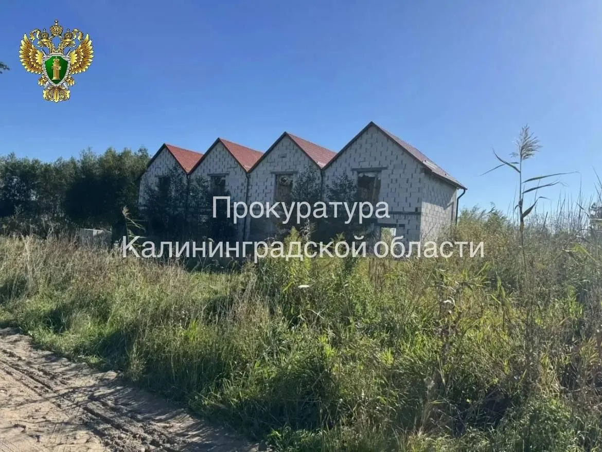 В Полесском районе снесут четыре дома у воды — их признали самостроем!