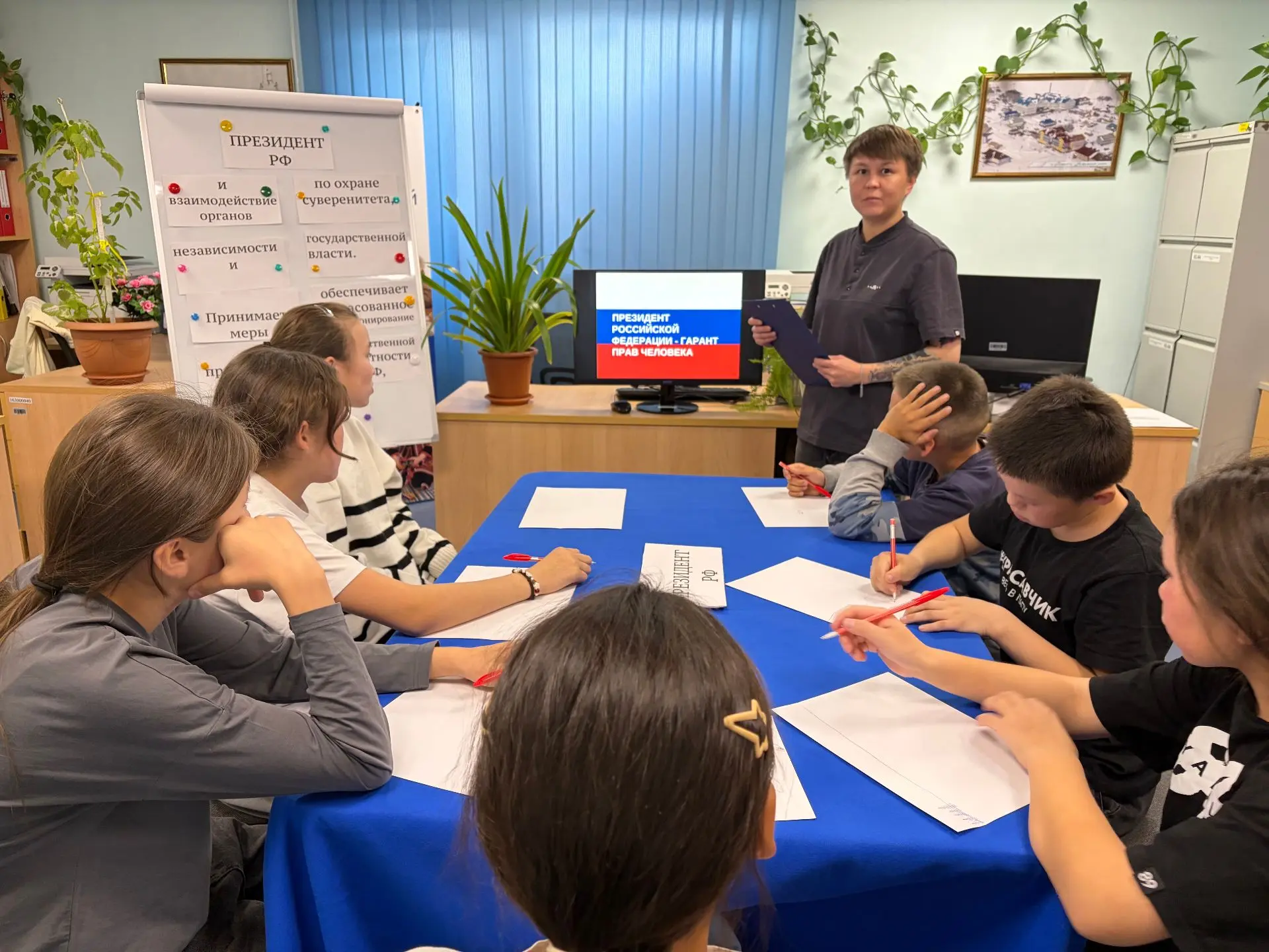 В #ЯмальскийДоверие состоялось важное мероприятие: «Роль Президента России в укреплении...