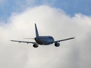 Птицы счастья завтрашнего дня: Sukhoi Superjet получил официальное разрешение молодеть ...
