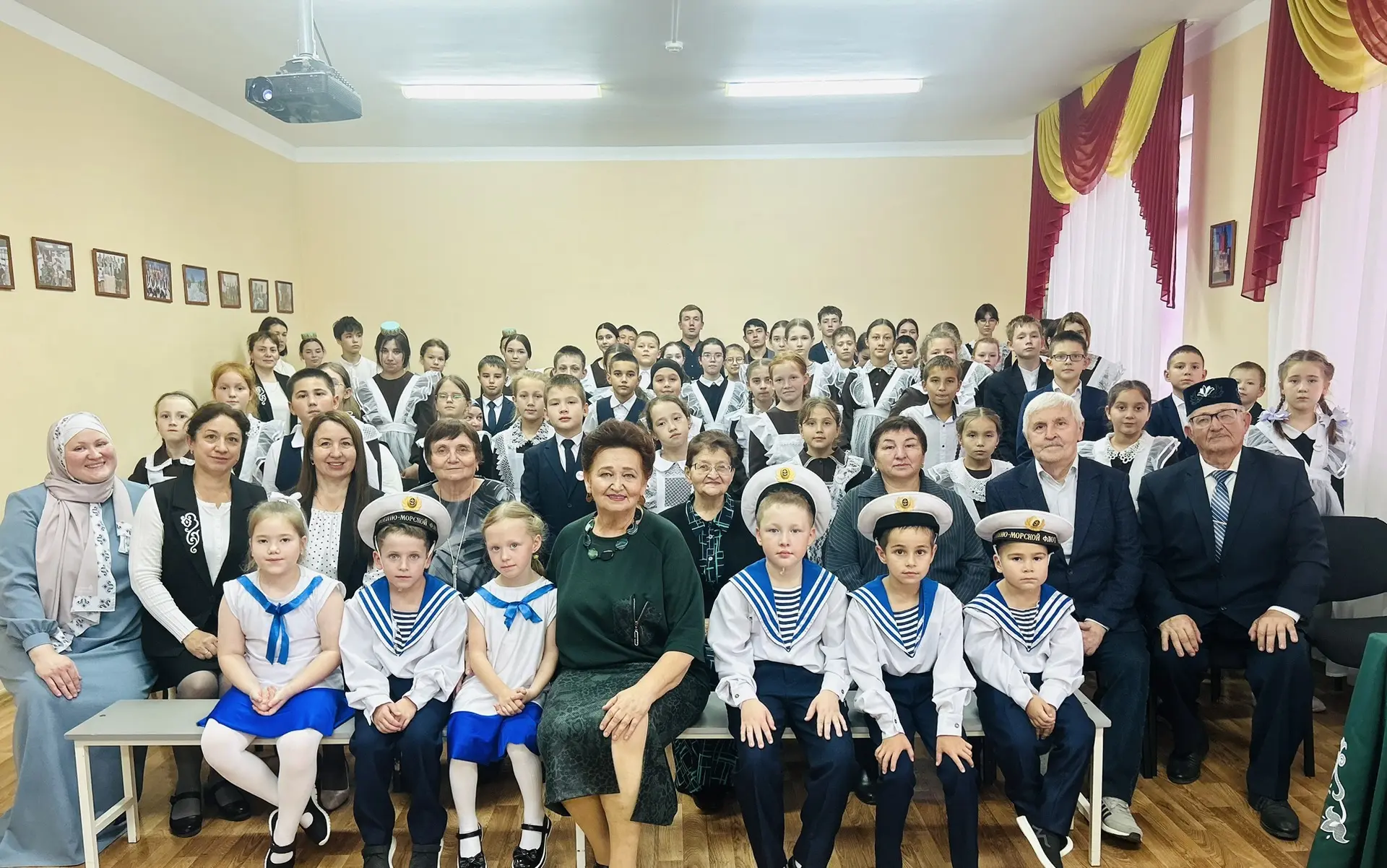 «Шушы яктан, шушы туфрактан без»