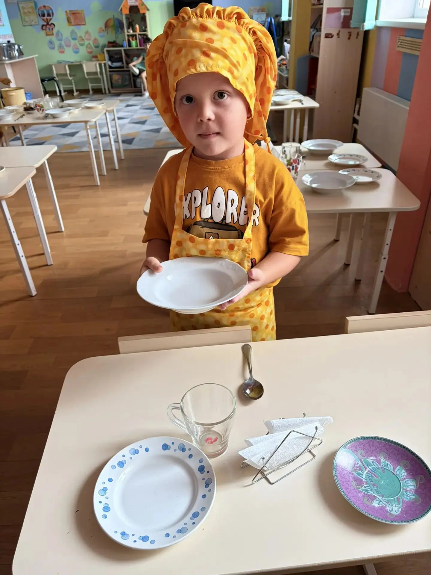 Маленькие помощники: учимся быть дежурными! 🍽️✨