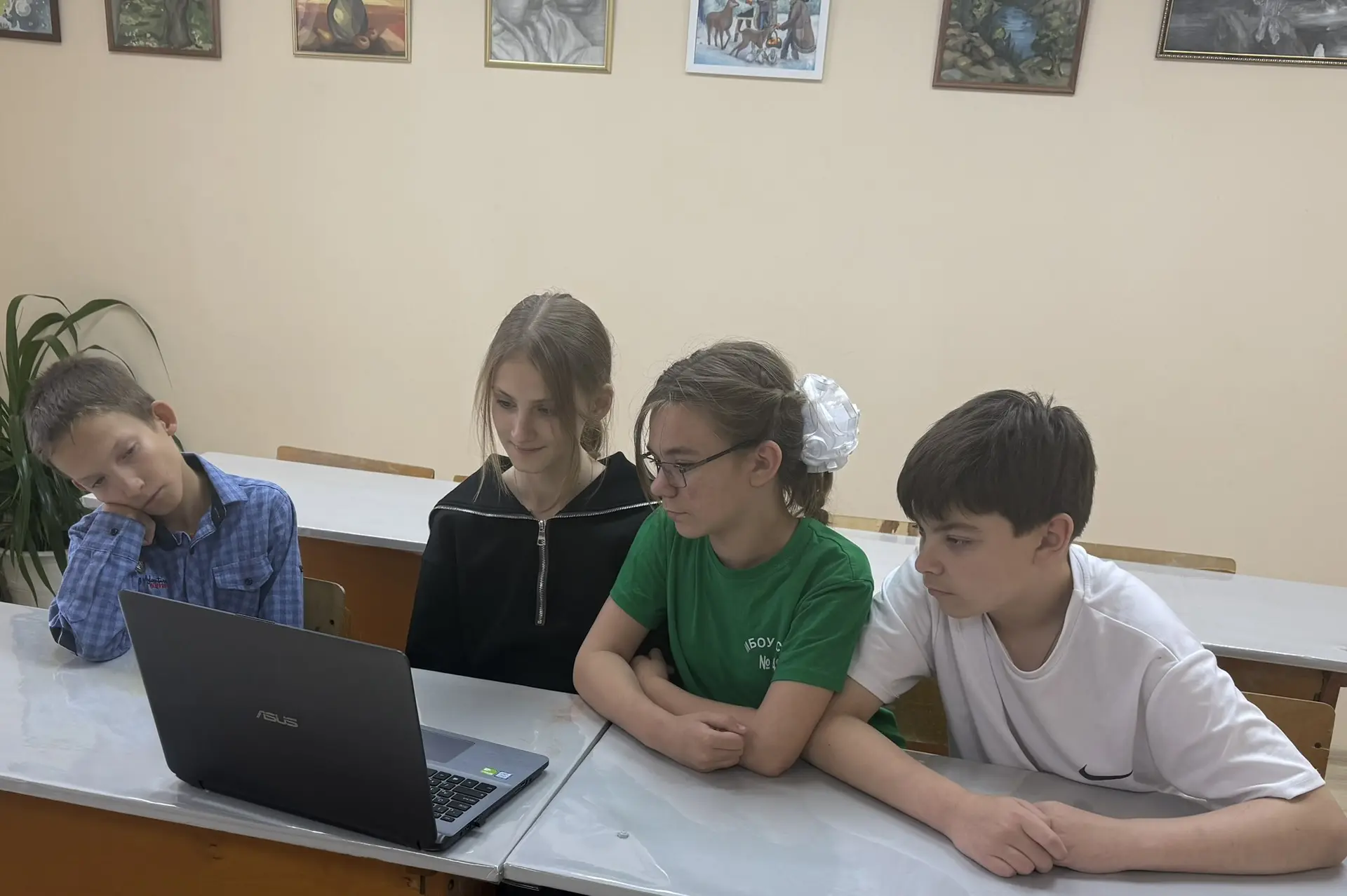 ⚡️13 октября прошел единый классный час по антитеррору «Экстремизм и терроризм: чем они...