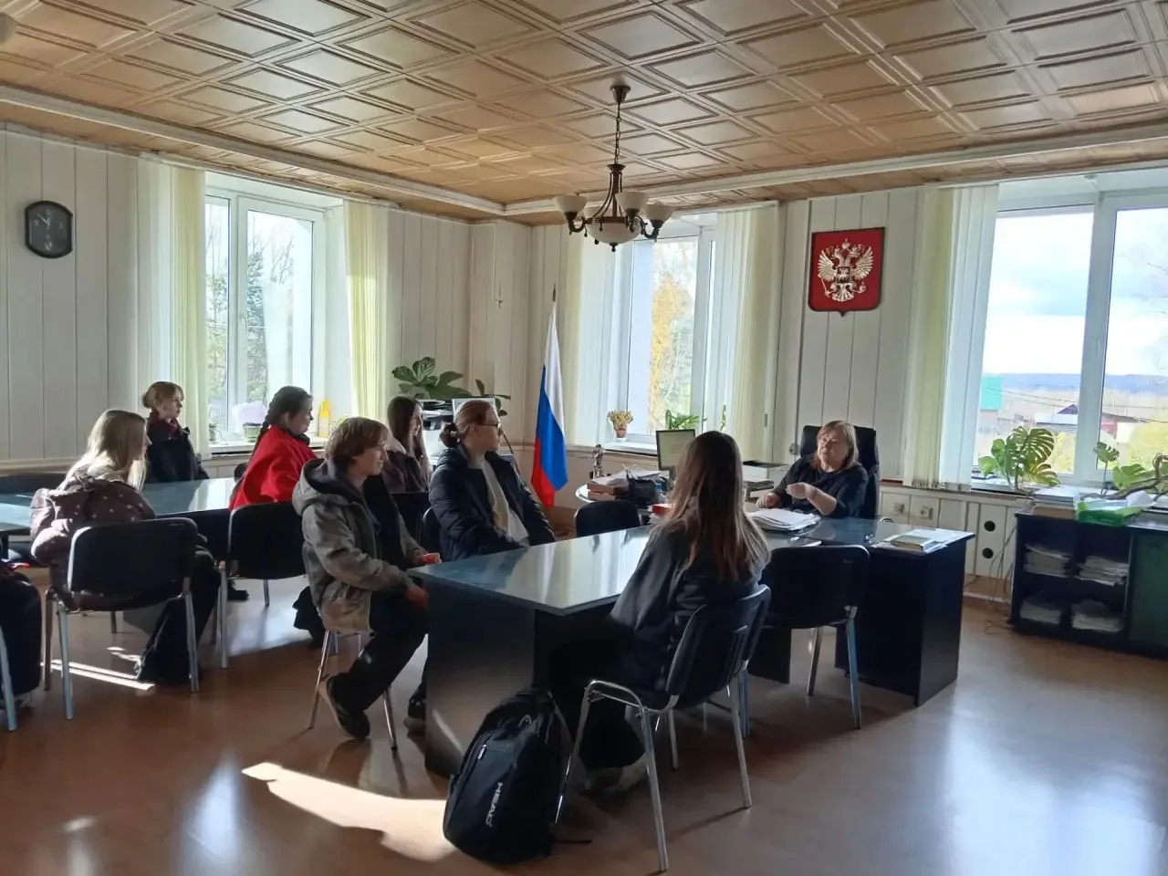 🏛️ Навстречу будущей профессии: 11 «А» в Осинниковском городском суде! 💼