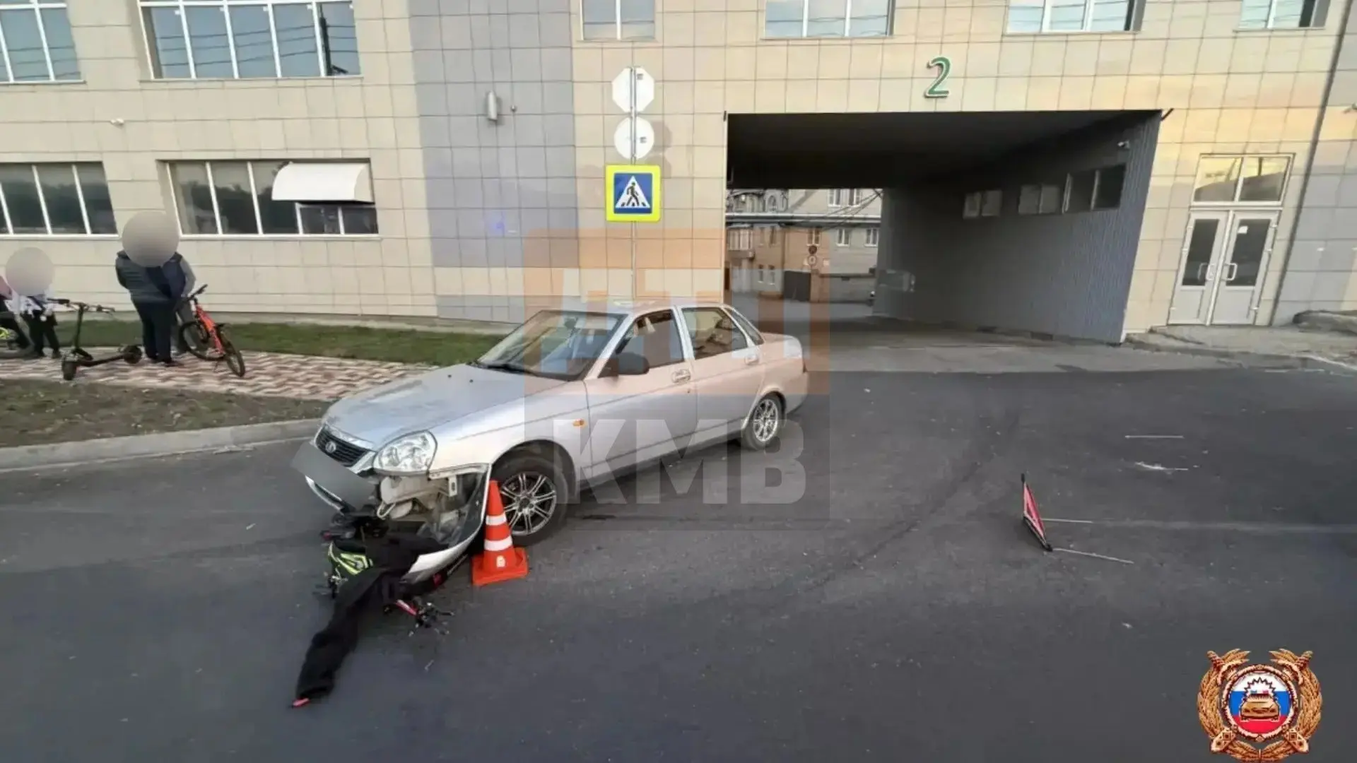 → 🚧 В Ставрополе водитель «Приоры» сбил 13-летнего на электросамокате.