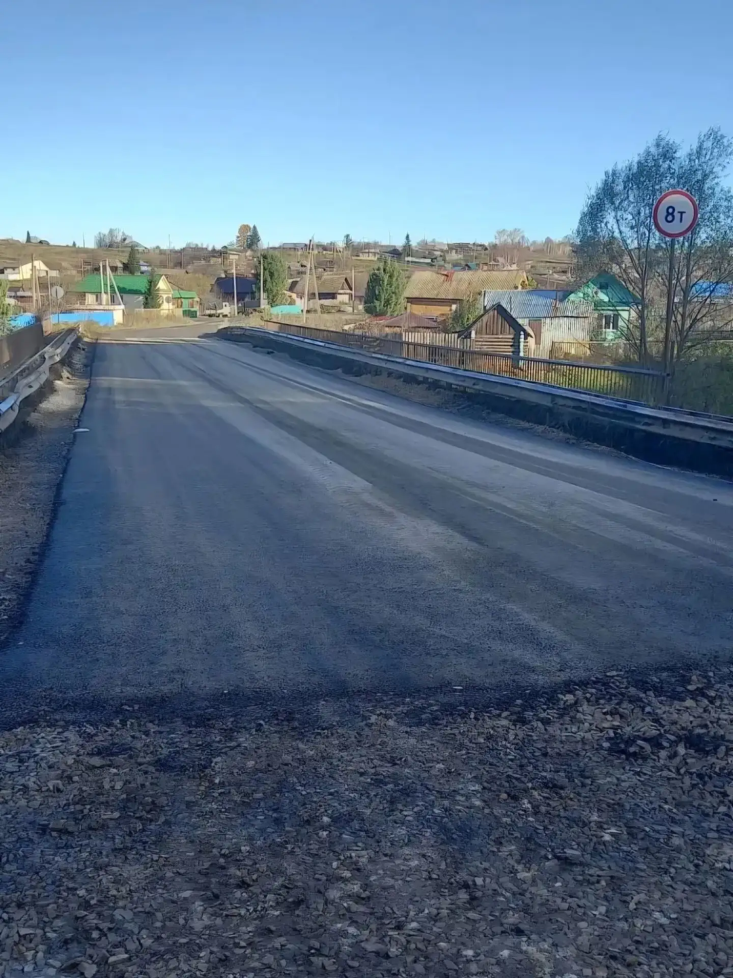 В Нижнем Уфалее восстановили мост через реку Уфалейку при поддержке местного бизнеса