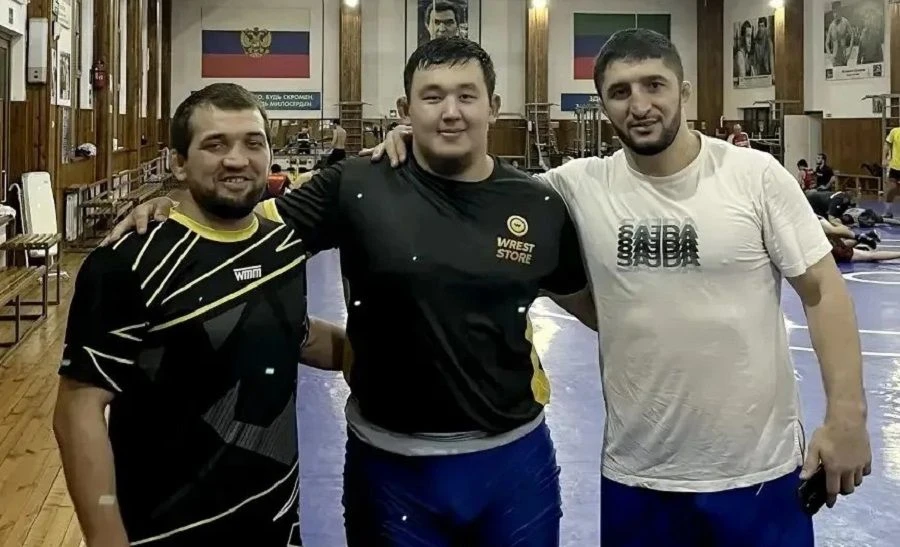 Спортсмен из Бурятии выступит на первенстве мира по вольной борьбе в США