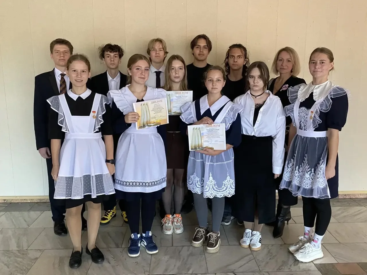Поколения меняются — традиции живут! 🌟