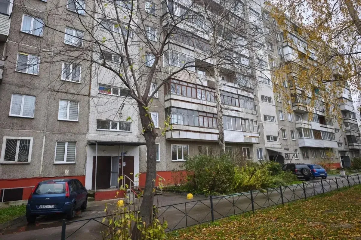 «Горячо не по сезону»: жители дома на Чемской остались без холодной воды