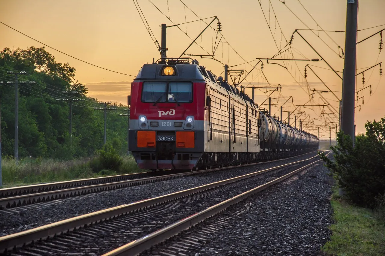 Погрузка на железной дороге в Саратовской области выросла почти на 10% в январе-сентябре ✅
