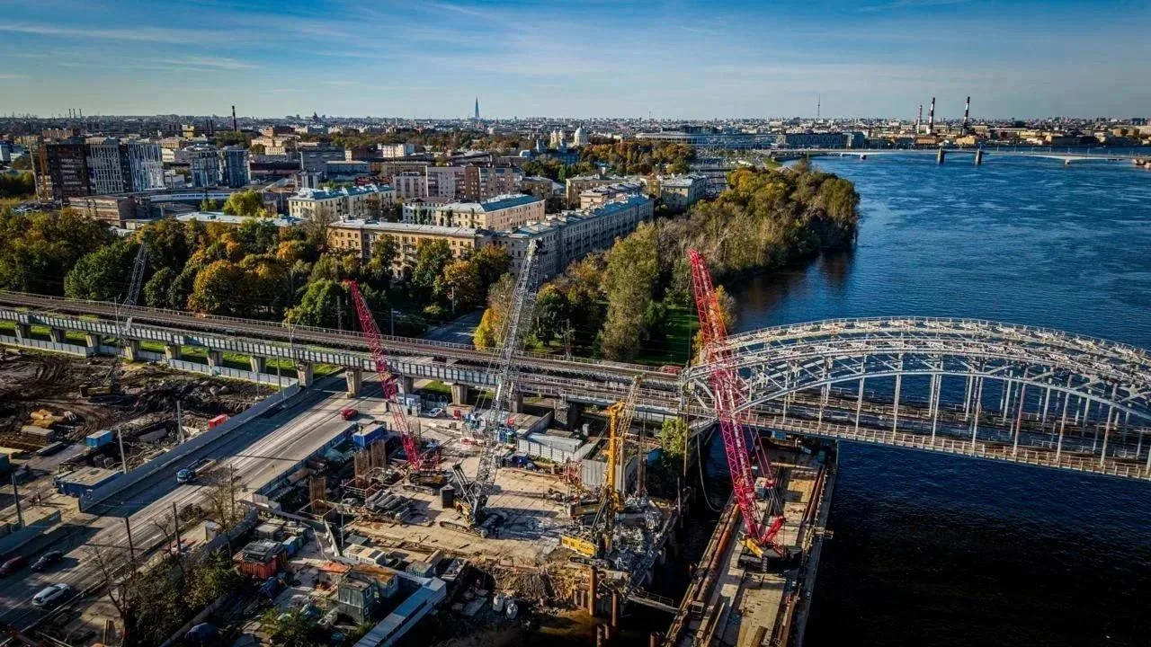 🌉 В Петербурге начали строить два моста через Неву для ШМСД
