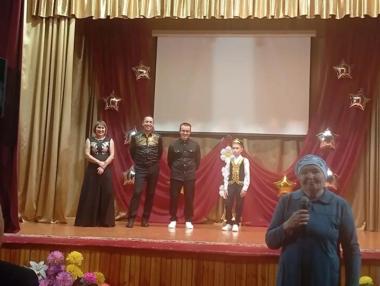 «Маяк» күмәк хуҗалыгы ярдәме белән Шеңшеңәр авыл җирлегендә яшәүче кадерле өлкәннәребез...
