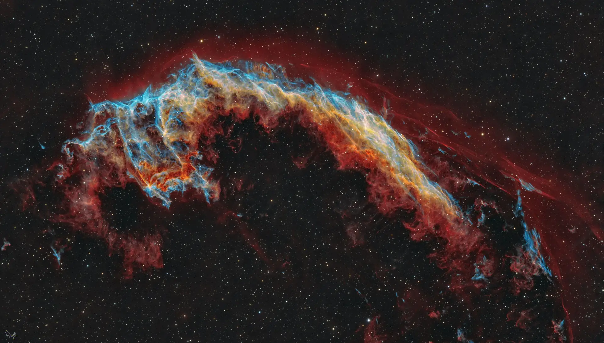 NGC 6995: Туманность Летучая мышь [Космокадр 28.10.2025]