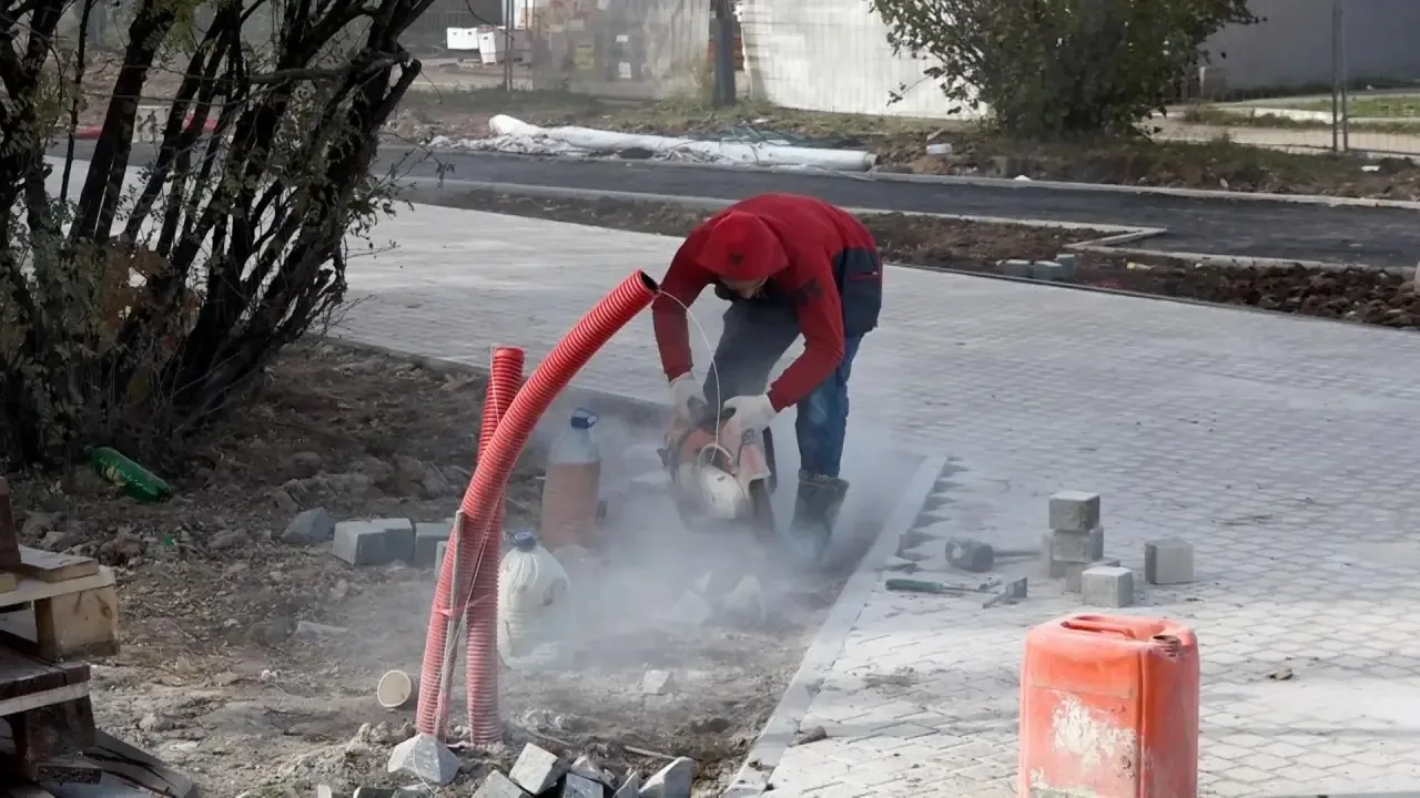🌳 В Нахабино продолжается масштабное благоустройство сквера на улице Школьной