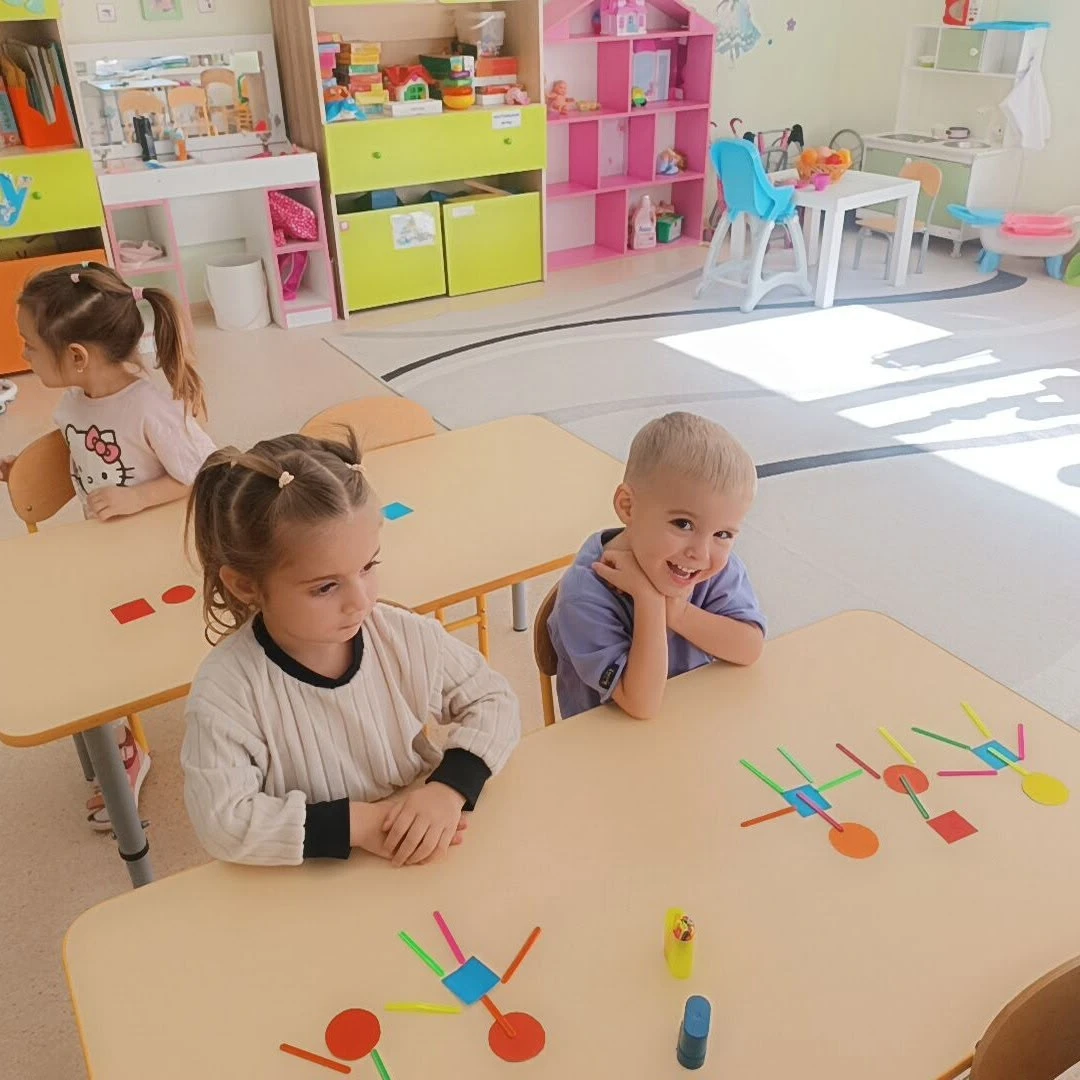 🧩 В гости к «Мультяшкам» пришли геометрические человечки! 🧩