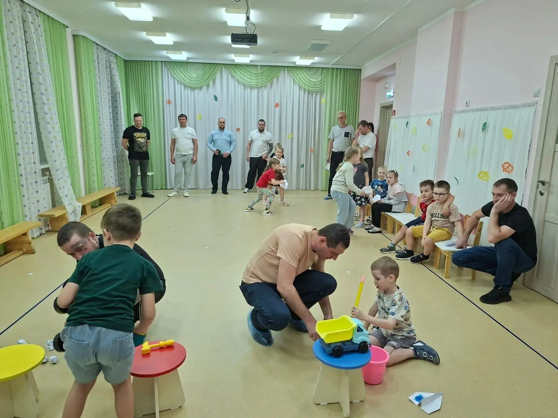 День отца, не реальное событие 🎉