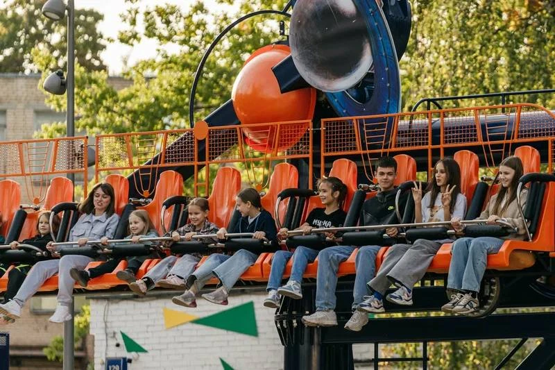 🎢 Яркие впечатления для всей семьи в парке «Орион»