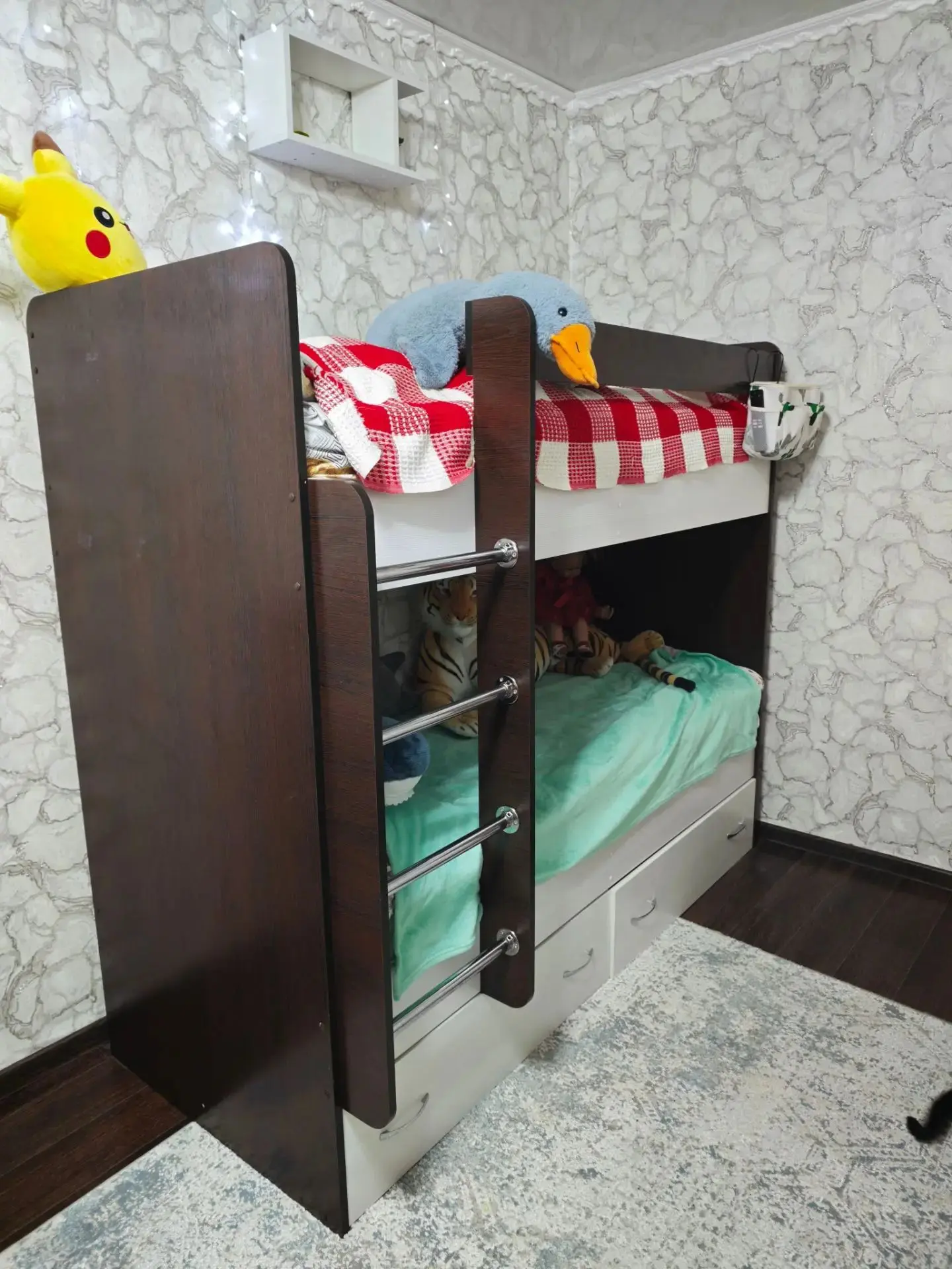 Продам кровать с матрасами Аскона. Все в отличном состоянии. Размер 70×180. Звонить по ...