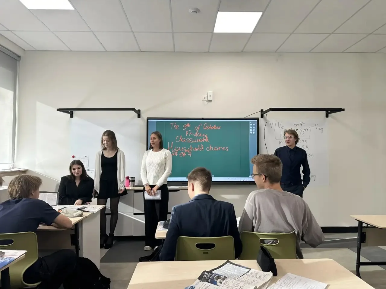 👩‍🏫День самоуправления: старшеклассники — в роли учителей!
