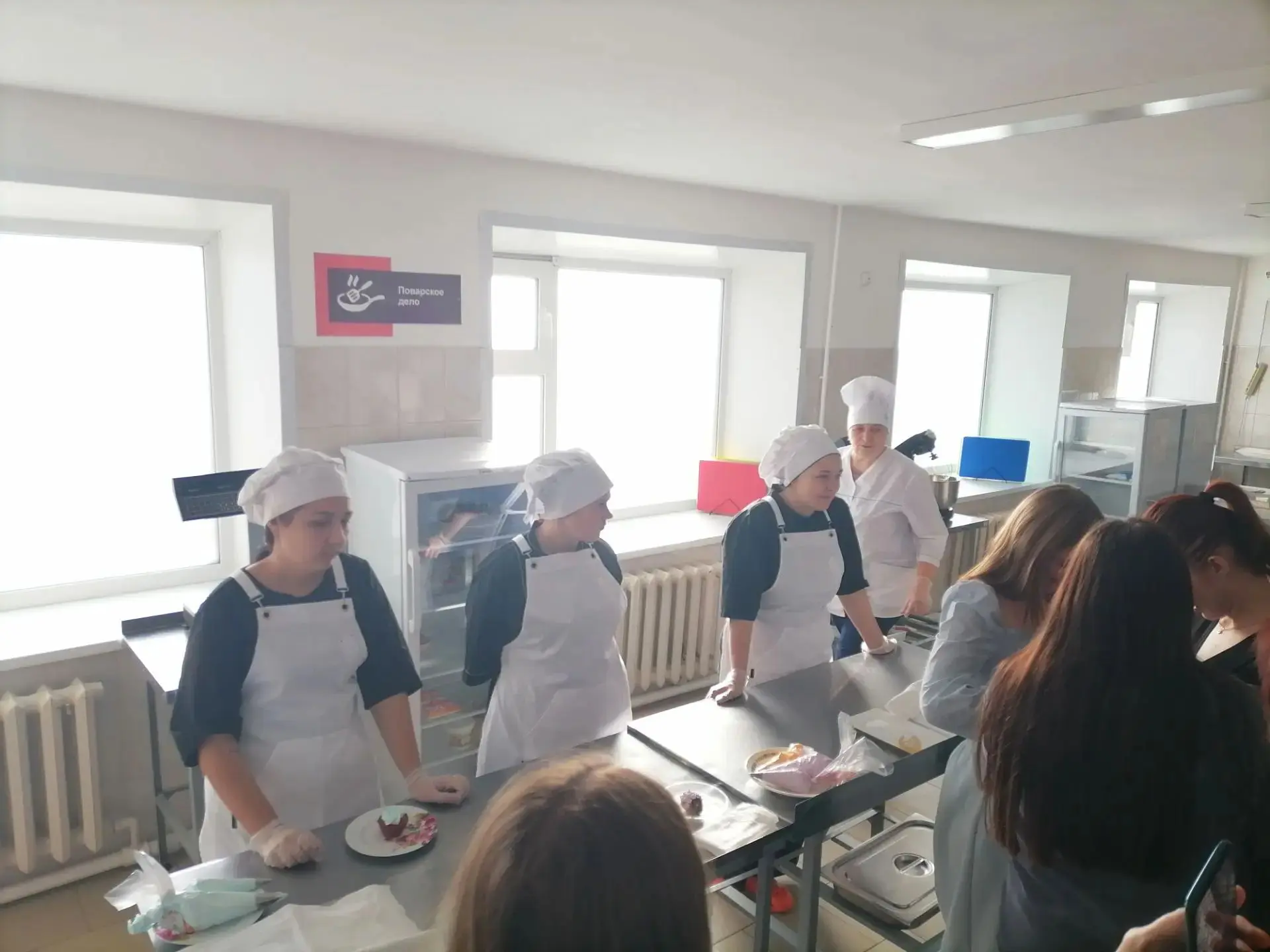 Сегодня, 16 октября, учащиеся 9 класса Татьяновского филиала побывали на дне открытых д...