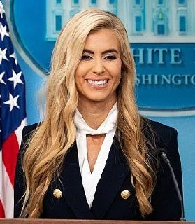 🇺🇸 Трамп уволил нового пресс-секретаря Кэти Захарию спустя пять дней после назначения...