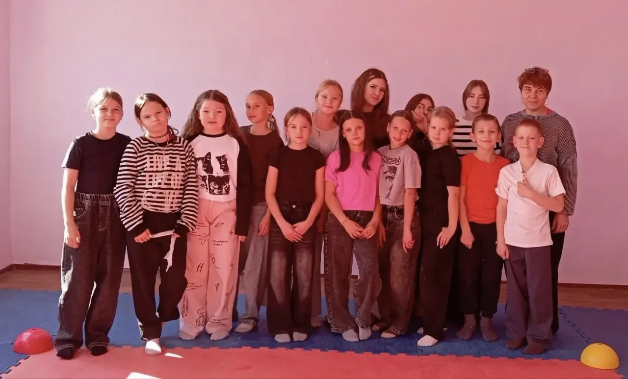 💪 Спортивные эстафеты в микрорайоне Зайково — «Силачи-ловкачи»!