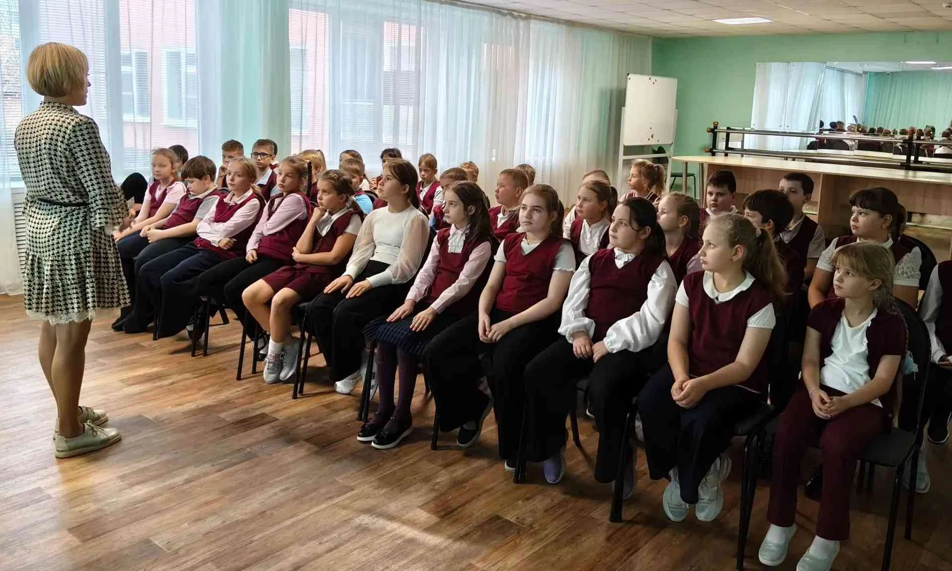 9 октября для учащихся третьих классов прошло занятие Киноклуба МБОУ УНОШ «Садко», посв...