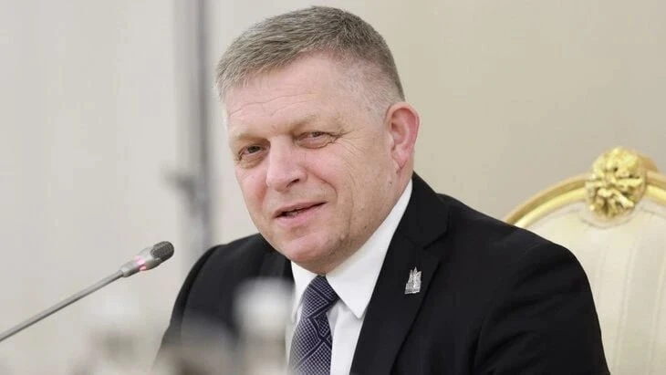 🇸🇰❌ «Они никогда его не вернут»: Роберт Фицо наотрез отказался скидываться на новый м...