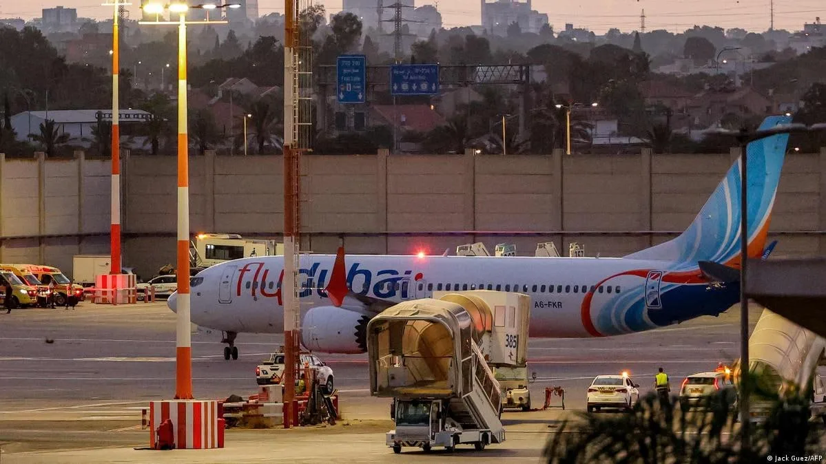 БАА прокуратураси: Flydubai пилоти самолётни аэропорт терминалига уришни режалаштирган