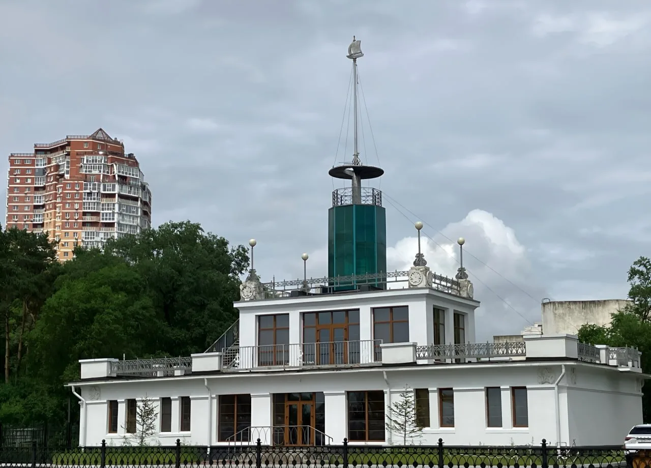 Историю дальневосточного яхтинга исказили в Хабаровске