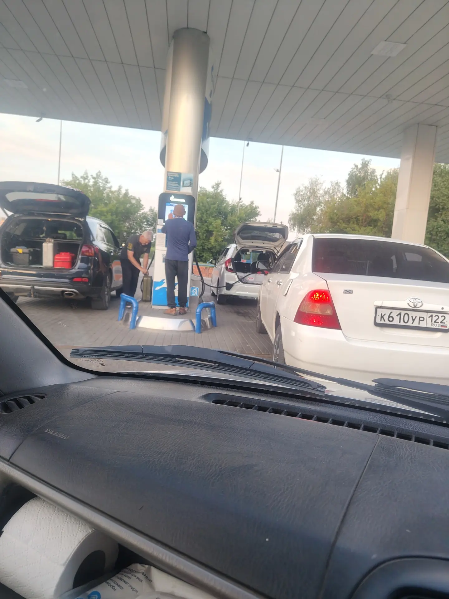 ⛽️ Вам куда столько бензина?